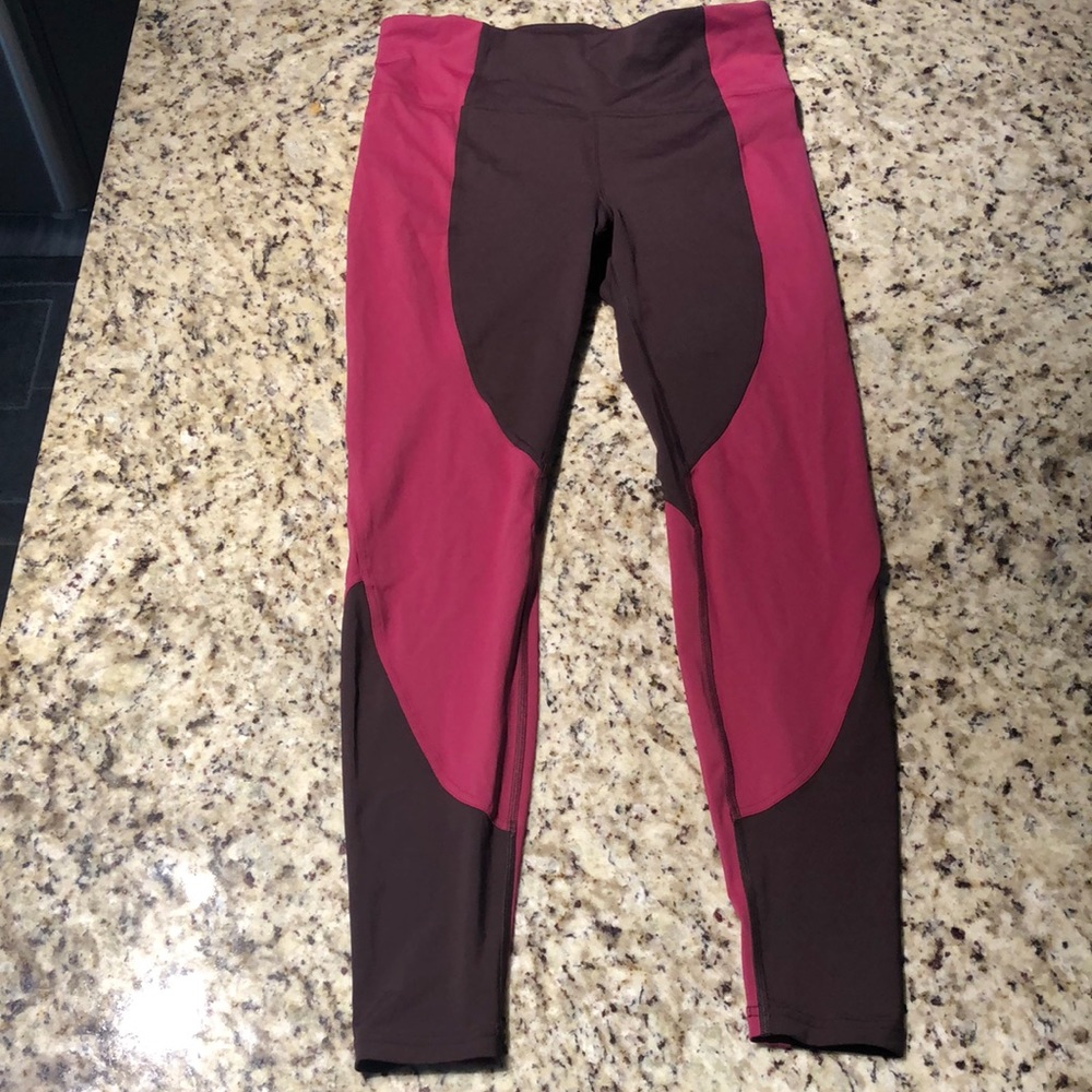 Lululemon Wake & Train Tight - Picture 6 of 8